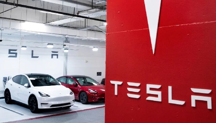 Tesla recalls 125,000 US vehicles for seat belt warning system fault