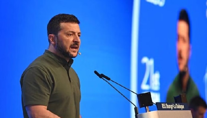 Volodymyr Zelensky warns China's support for Russia will prolong conflict