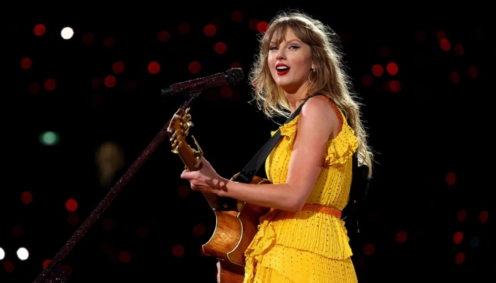 Taylor Swift delights fans with a nostalgic surprise at Scotland show