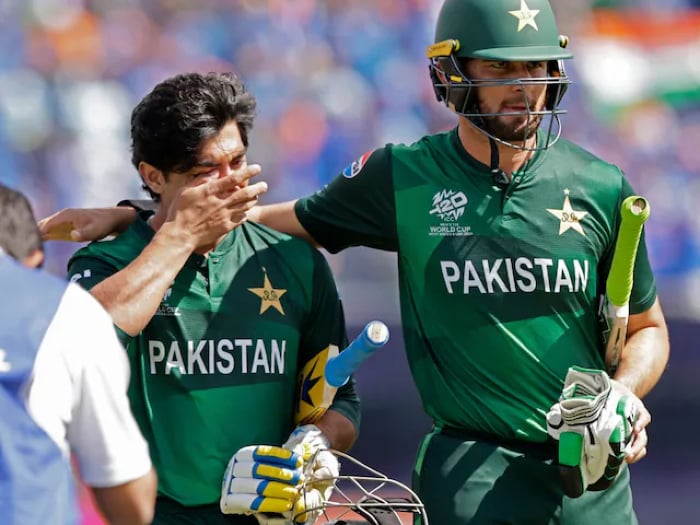 T20 World Cup Pakistan vs India: Netizens reacts to green shirts defeat