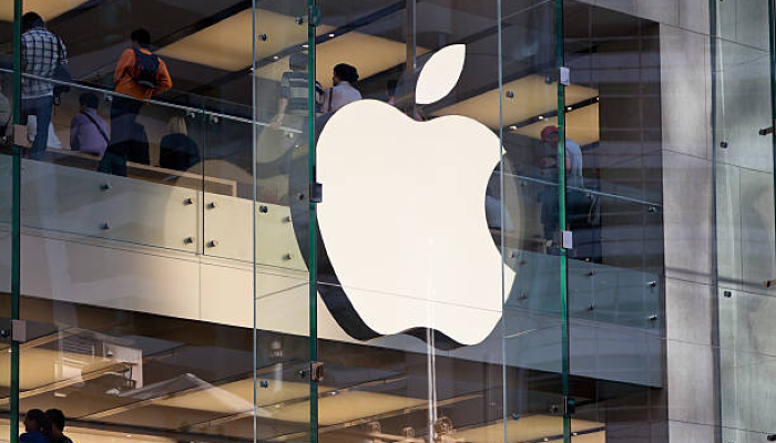 Apple becomes first brand to reach $1 trillion market value
