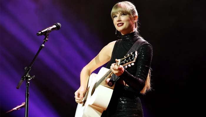 Taylor Swift reveals hectic process of composing ‘clever acoustic songs’