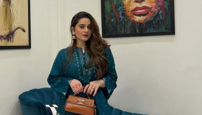 Aiman Khan dresses to the nines in blue kurta set: Photos 