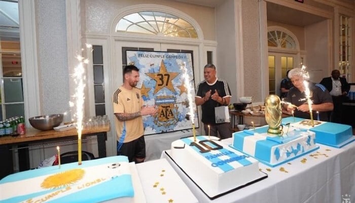 Lionel Messi celebrates 37th birthday with Argentinian teammates