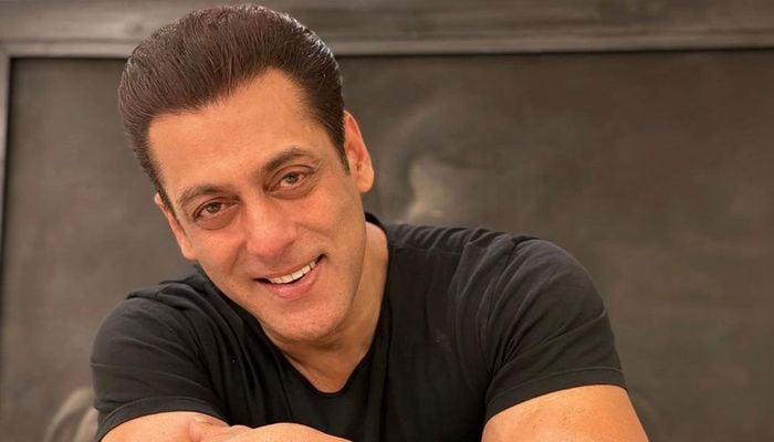 Salman Khan expresses pride in the Indian cricket team