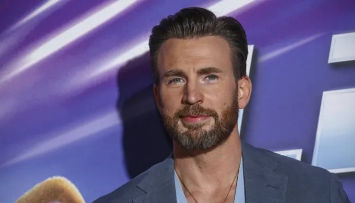 Chris Evans to honor with Spirit of Service Award