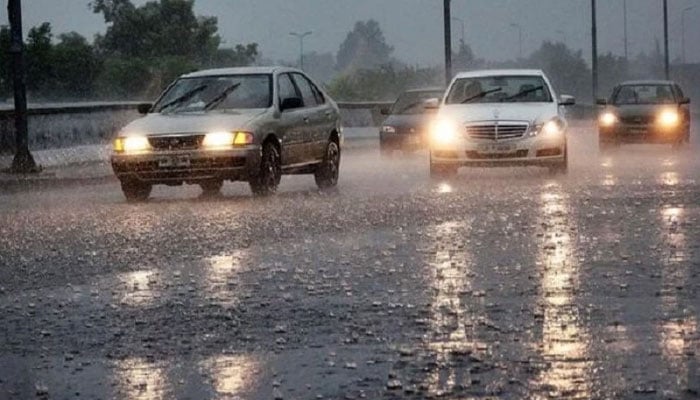 لاہور، اسلام آباد، سیالکوٹ اور شکرگڑھ میں بارش، موسم خوشگوار