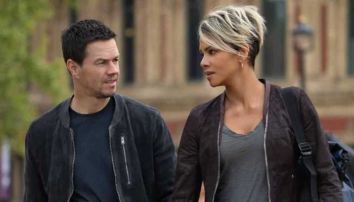Mark Wahlberg calls onscreen romance with Halle Berry ‘fantasy’