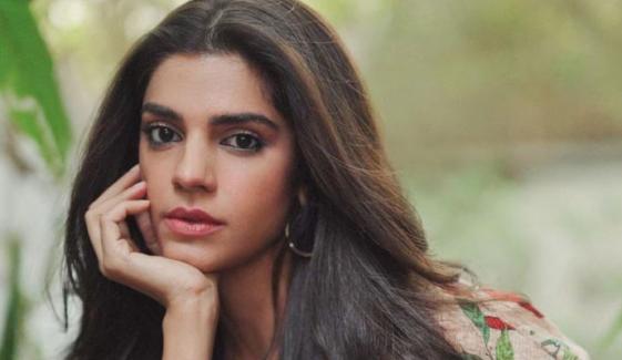 ’35 سال کی عمر کا مطلب یہ نہیں کہ دنیا ختم ہوگئی، تاخیر سے شادی اچھا فیصلہ ہے‘