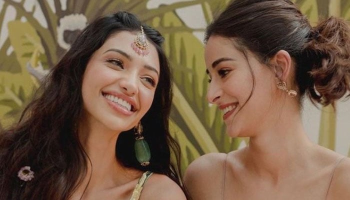 Ananya Panday beams with delight as her cousin Alanna Panday embraces motherhood