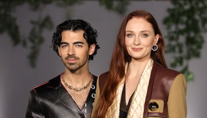 Joe Jonas shrugs off Sophie Turner reference at concert amid divorce