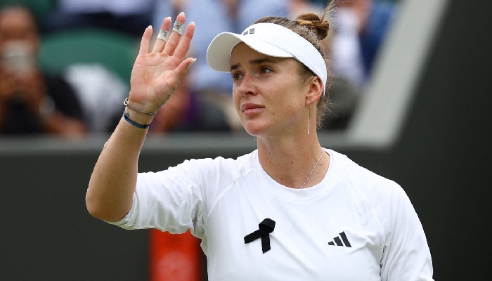 Elina Svitolina wears black ribbon at Wimbledon in solidarity with Ukraine