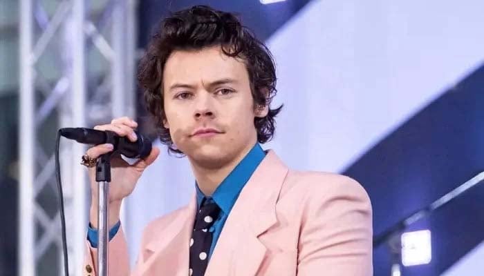 Harry Styles gives cryptic message to England football team