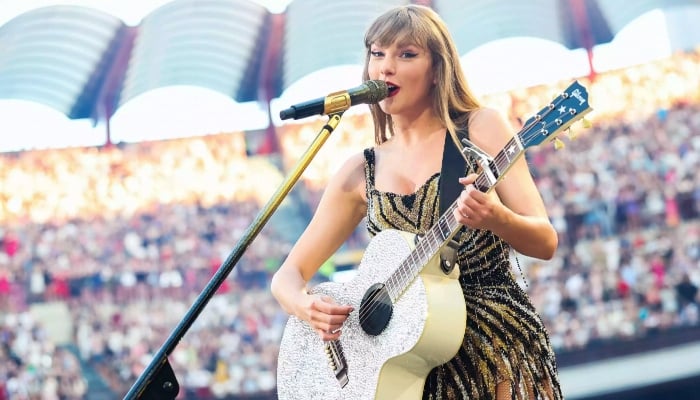 Taylor Swift calls shows a dream come true with favorite crowds