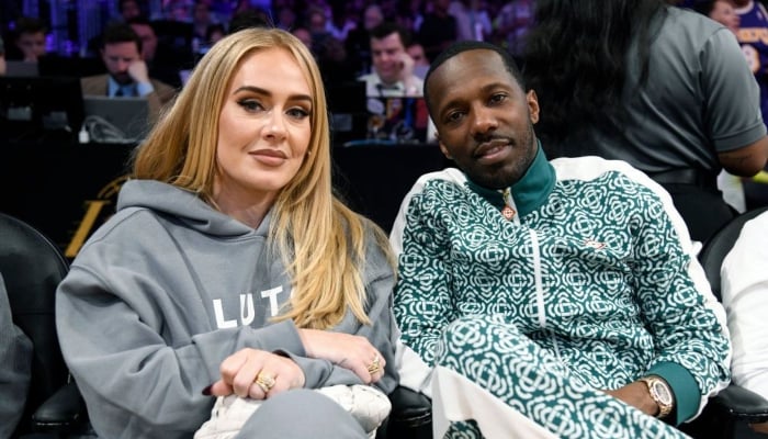 Adele flaunts gorgeous diamond ring after saying Yes to Rich Paul