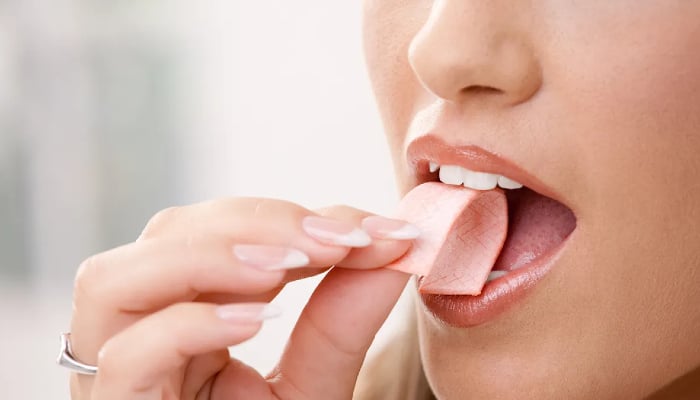 Chewing gum piles up in the stomach and turns into a ‘stony mass’