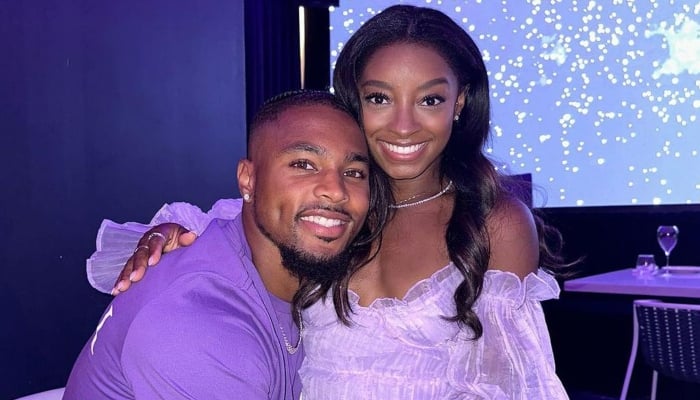 Simone Biles Olympics win marked by sweet PDA with Jonathan Owens