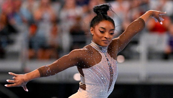 Simone Biles made rivals bite the dust again