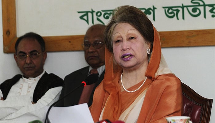 بنگلادیش کی سابق وزیراعظم خالدہ ضیا ۔ فوٹو: فائل