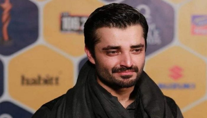 Hamza Ali Abbasi published his very first book titled Discovering God