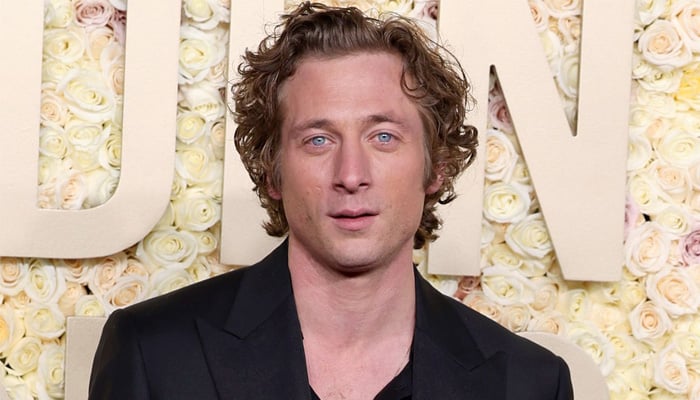 Jeremy Allen White spotted with mystery woman amid stalled divorce