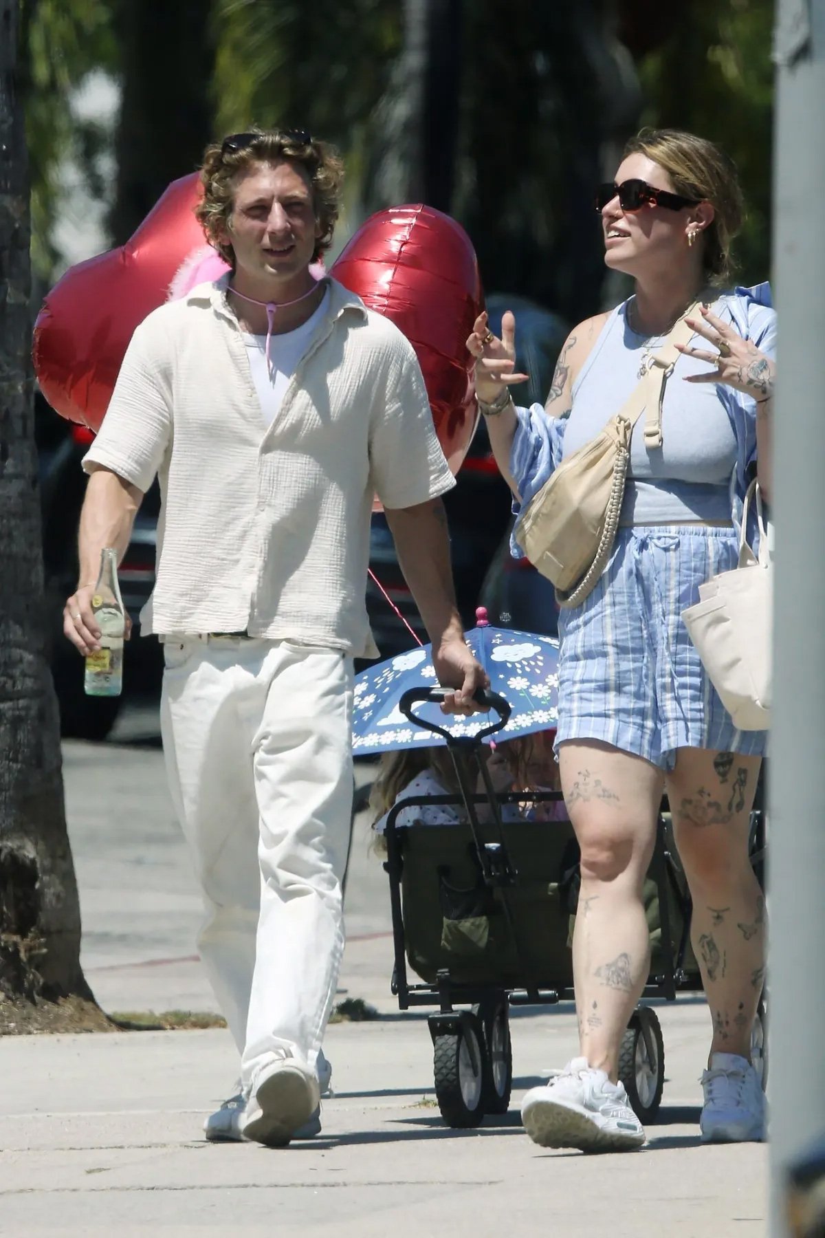 Jeremy Allen White spotted with mystery woman amid stalled divorce