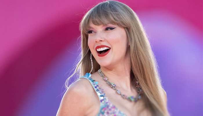 Taylor Swift's renowned ex makes big announcement during her 'security lockdown'