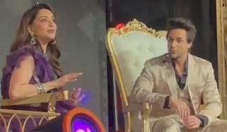 مادھوری ڈکشٹ کی ڈیلس میں منعقدہ شو میں شرکت، گیتوں پر رقص