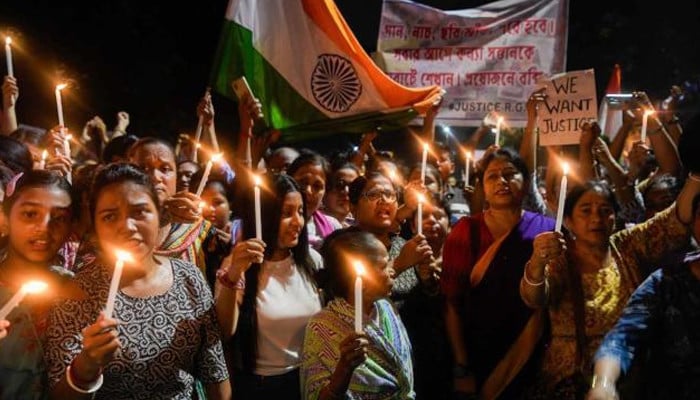 Indian women march to 'Reclaim the Night' after Kolkata doctor's assault