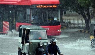 کراچی میں کل سے گرج چمک کے ساتھ بارش کا امکان