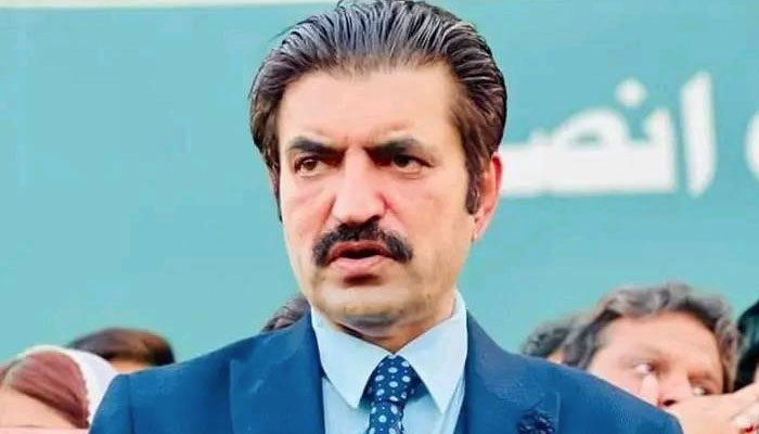 شیر افضل مروت نے ترنول جلسے کی جگہ کو ناکافی قرار دے دیا