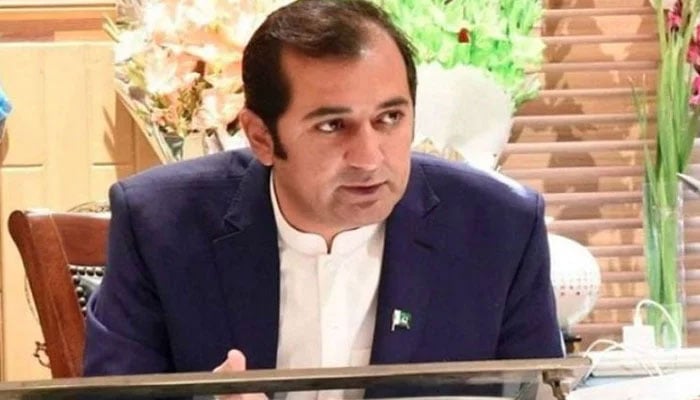 سابق وزیرِ اعلیٰ گلگت بلتستان خالد خورشید ـــ فائل فوٹو