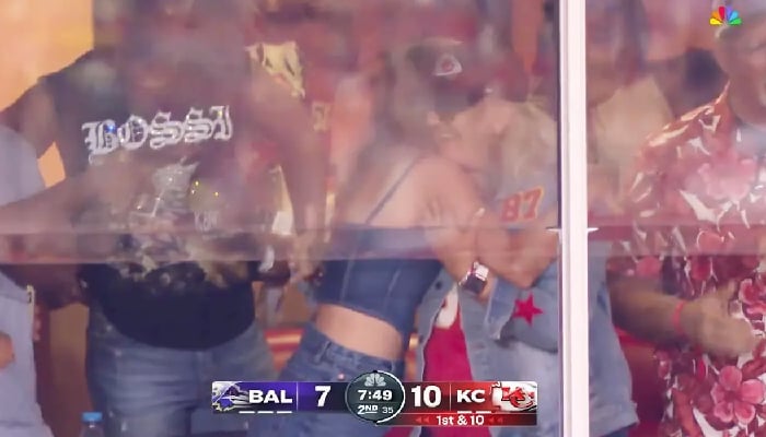 Taylor Swift, Travis Kelce turn Chiefs’ games into PDA spectacle