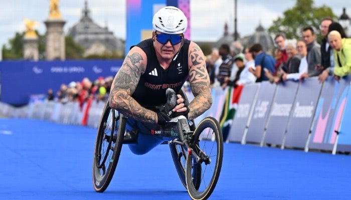 Six-time Paralympic champion David Weir retires from GB competition