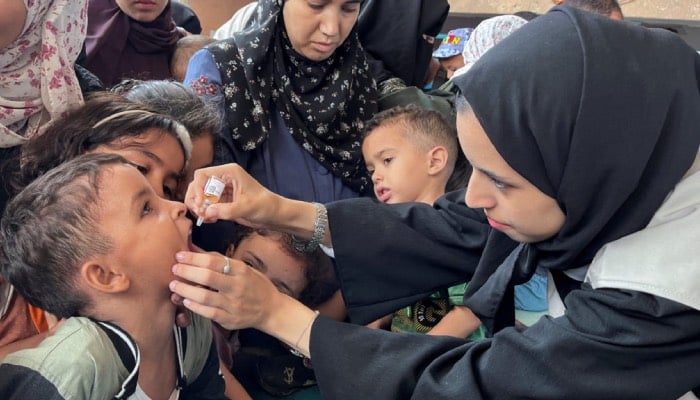 Polio campaign begins in northern Gaza amid intense conflict