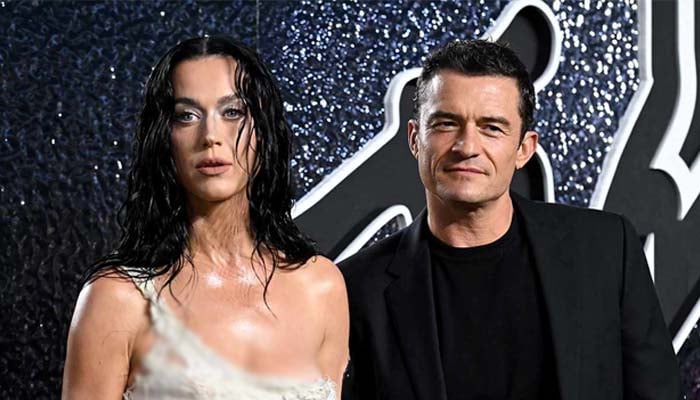 Katy Perry shares PDA moment with Orlando Bloom after sweet MTV VMAs tribute