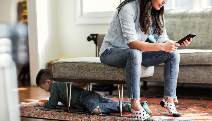 Children whose parents spend more time staring at screens have lower aptitude for vocabulary