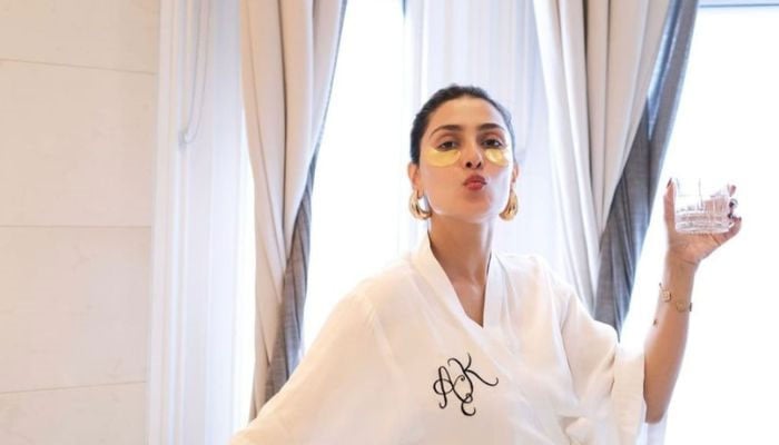 Ayeza Khan shares skincare regimen ahead of fan meet and greet