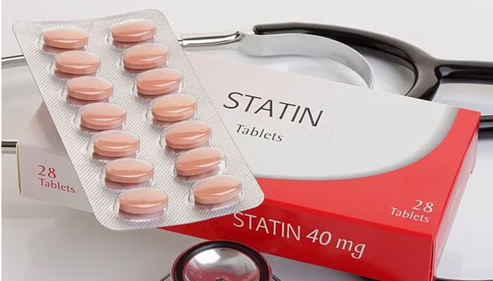 Statins could halve cancer risk and reduce deaths from heart disease, study finds