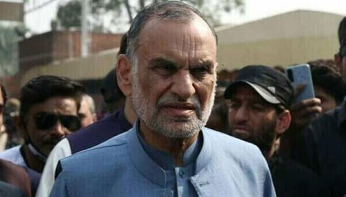 I want to go to Afghanistan on blue passport: Azam Swati