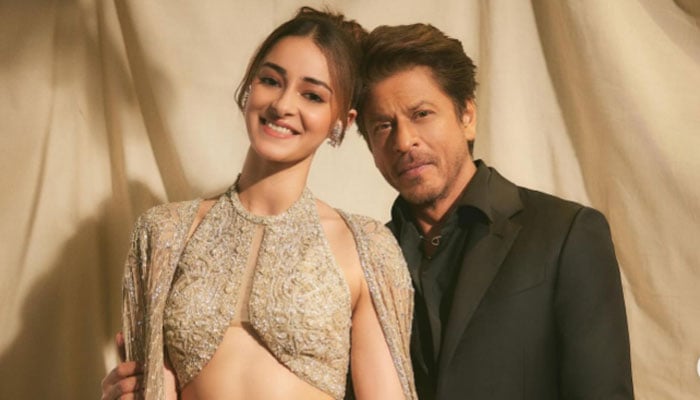 Shah Rukh Khan, Ananya Panday sizzle hand-in-hand at IIFA 2024