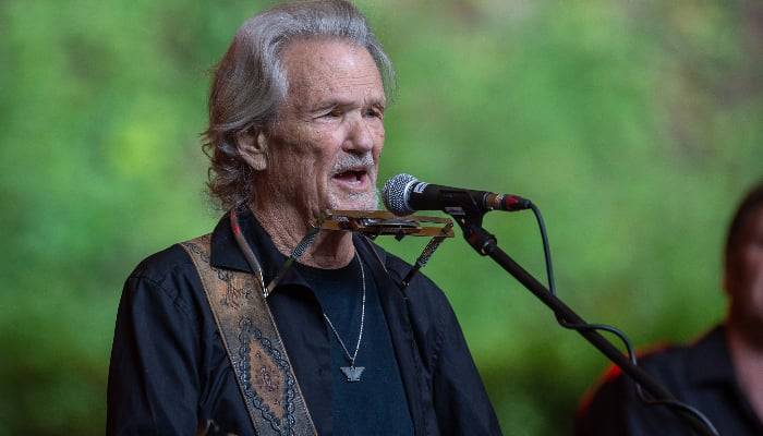 ‘A Star Is Born’ lead Kris Kristofferson passes away at 88