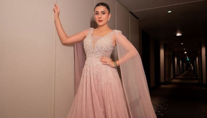 Kubra Khan felt adrenaline rush while taking the London stage with a bang