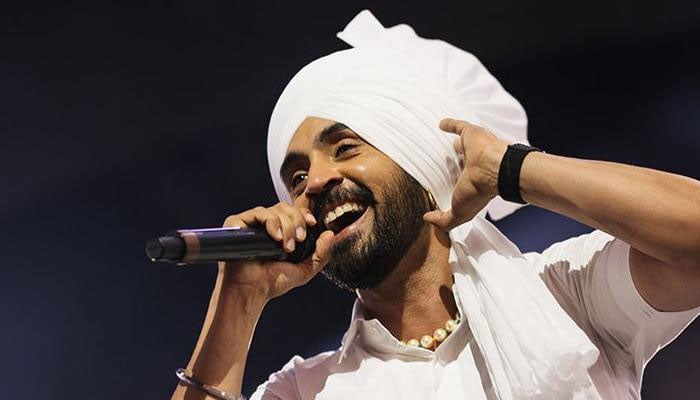 Diljit Dosanjh surprises his Pakistani fan with a special gift during Manchester concert