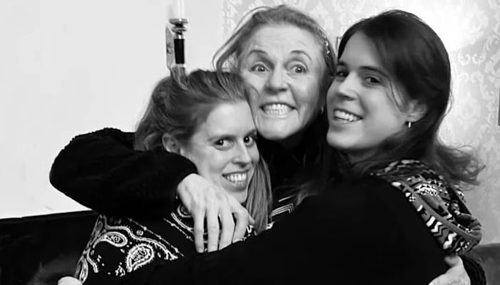 Princess Beatrice received detailed message of love from mother Sarah Ferguson