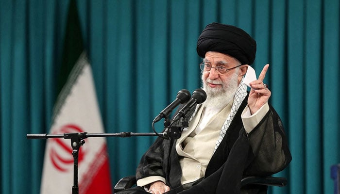 ایران کے سپریم لیڈر آیت اللّٰہ خامنہ ای—فائل فوٹو