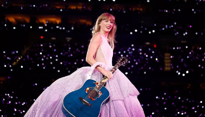 Taylor Swift guitar smash: $4K instrument not signed by singer?