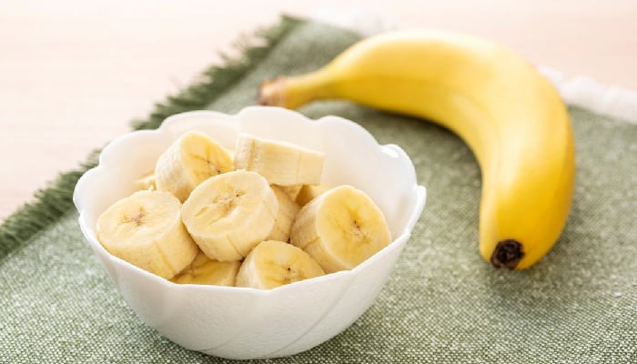 Is it safe to eat banana daily? Here’s what expert says