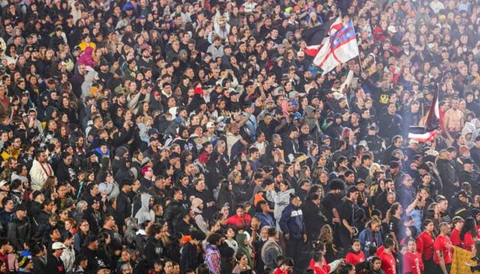 New Zealand reclaims world record for largest Haka dance