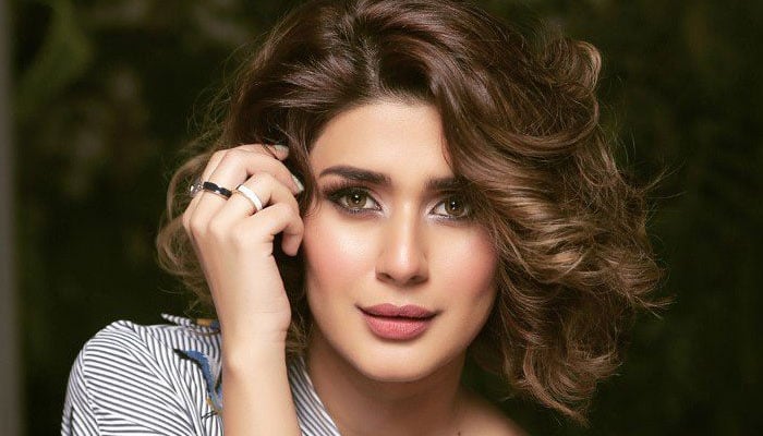 Kubra Khan gives a classic speech about her family during a fan meet and greet session